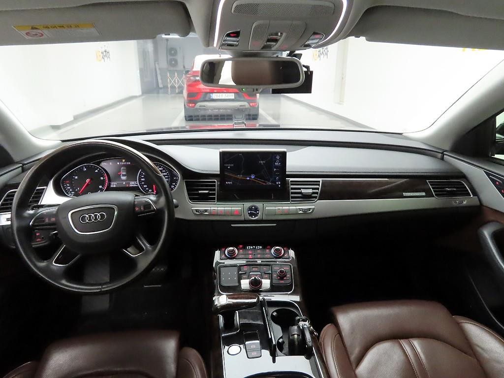 아우디 A8 뉴A8 4.2 TDI 콰트로 LWB 이미지 6
