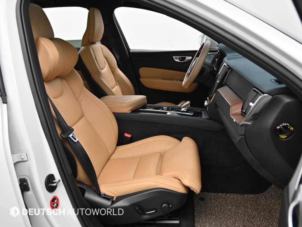 볼보 XC60 XC60(2세대) B6 AWD 얼티메이트 브라이트 이미지 10