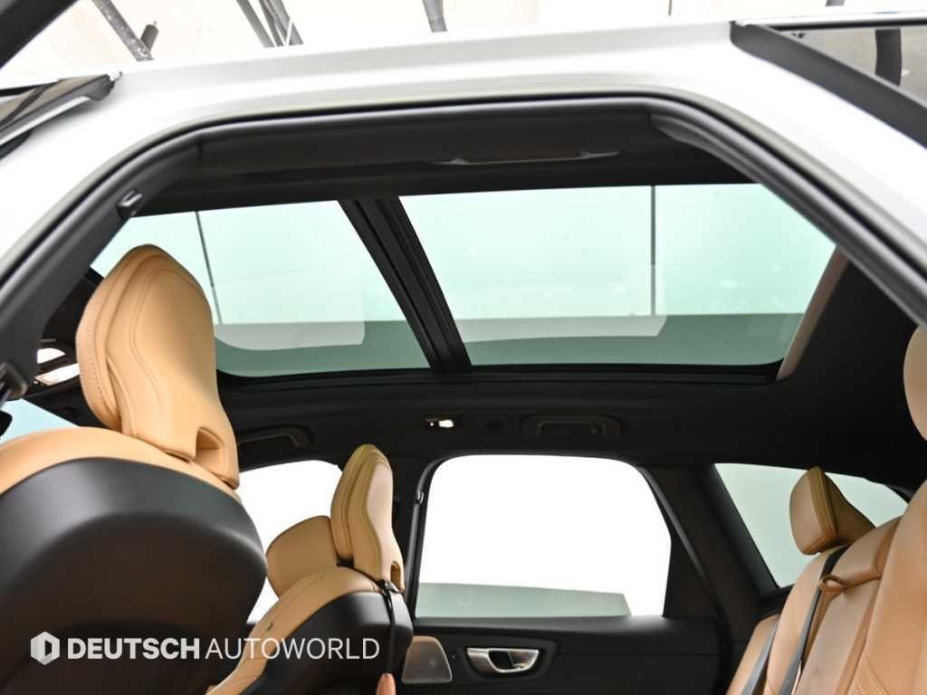 볼보 XC60 XC60(2세대) B6 AWD 얼티메이트 브라이트 이미지 18