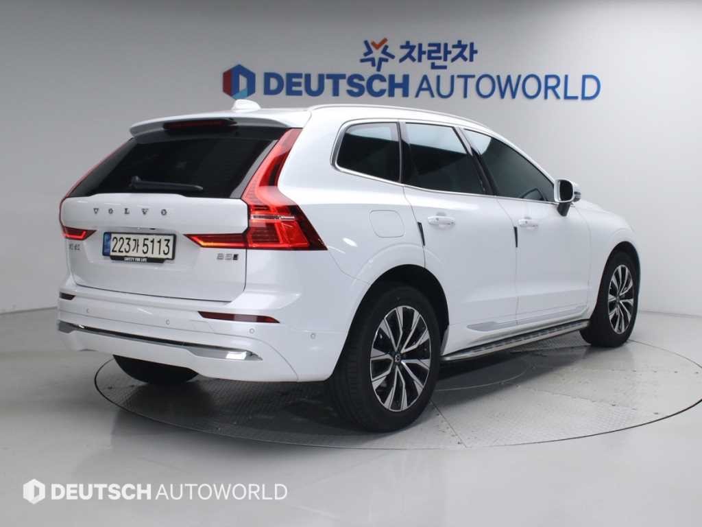 볼보 XC60 XC60(2세대) B6 AWD 얼티메이트 브라이트 이미지 2
