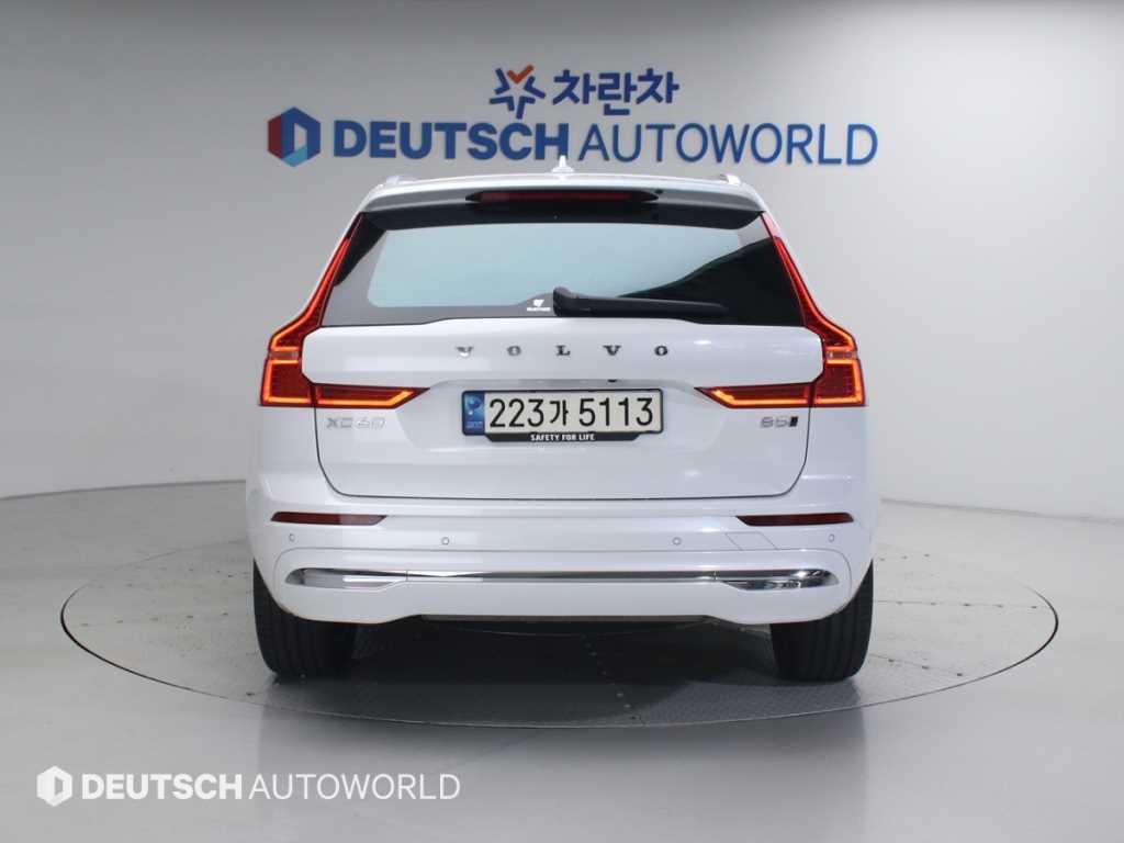 볼보 XC60 XC60(2세대) B6 AWD 얼티메이트 브라이트 이미지 4