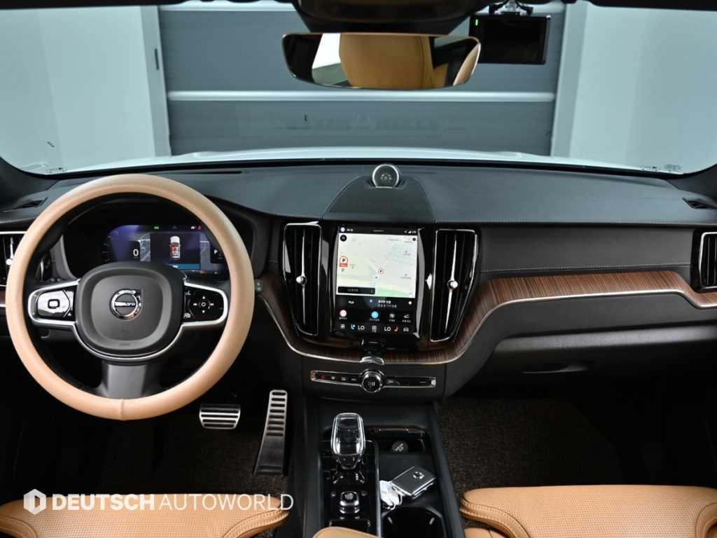 볼보 XC60 XC60(2세대) B6 AWD 얼티메이트 브라이트 이미지 7