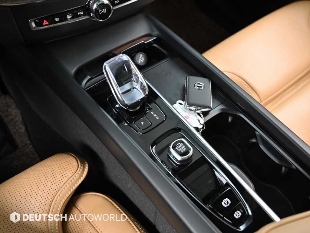 볼보 XC60 XC60(2세대) B6 AWD 얼티메이트 브라이트 이미지 9