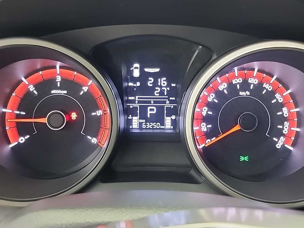 KG모빌리티(쌍용) 티볼리 디젤 4WD 1.6 VX 이미지 6