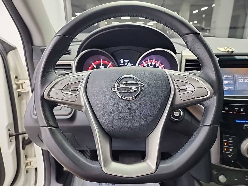 KG모빌리티(쌍용) 티볼리 디젤 4WD 1.6 VX 이미지 9
