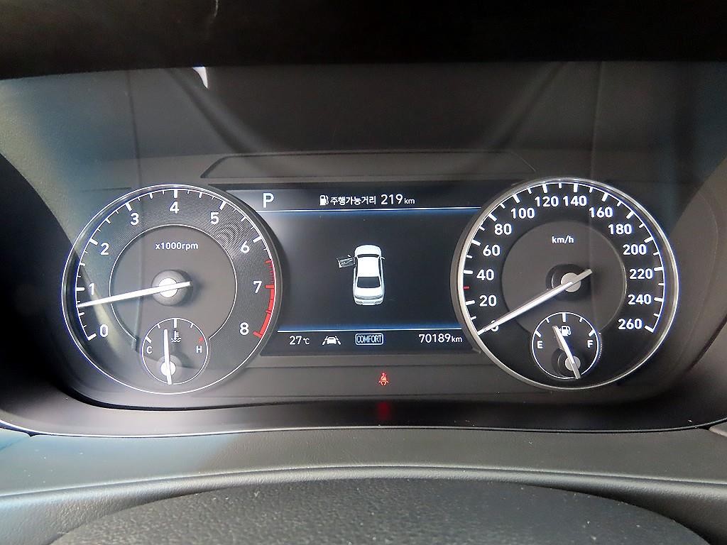 제네시스 G90 3.3 T AWD 프리미엄 럭셔리 이미지 9