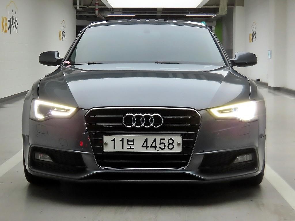 아우디 A5 35 TDI 콰트로 스포츠백 이미지 1