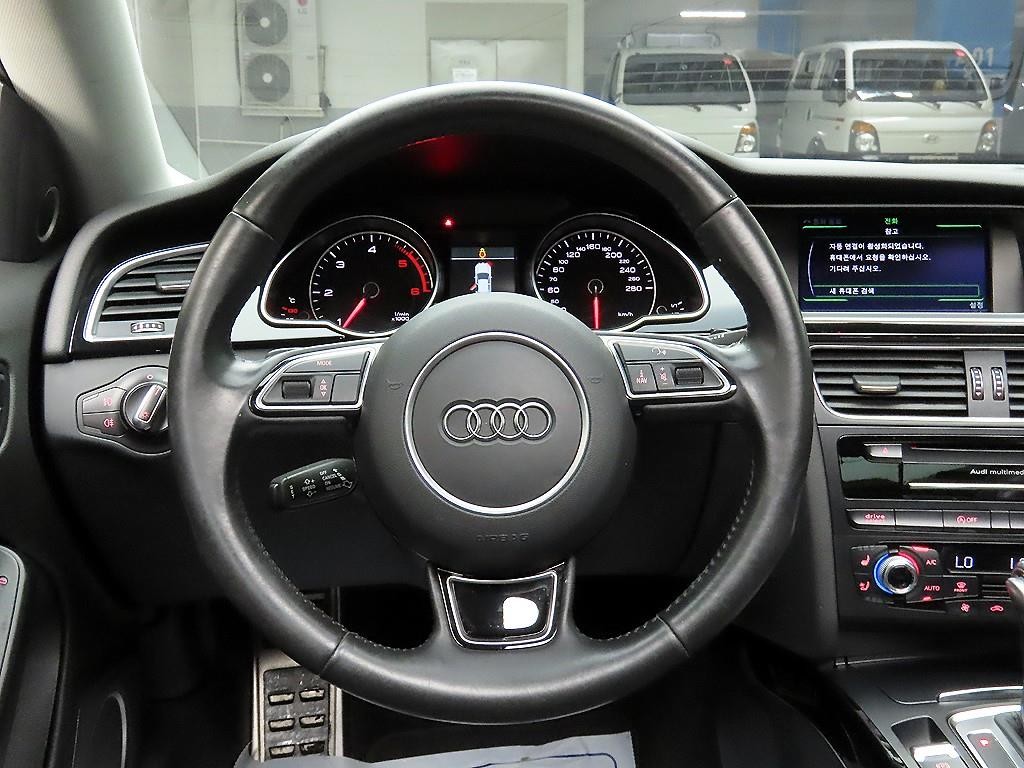 아우디 A5 35 TDI 콰트로 스포츠백 이미지 7