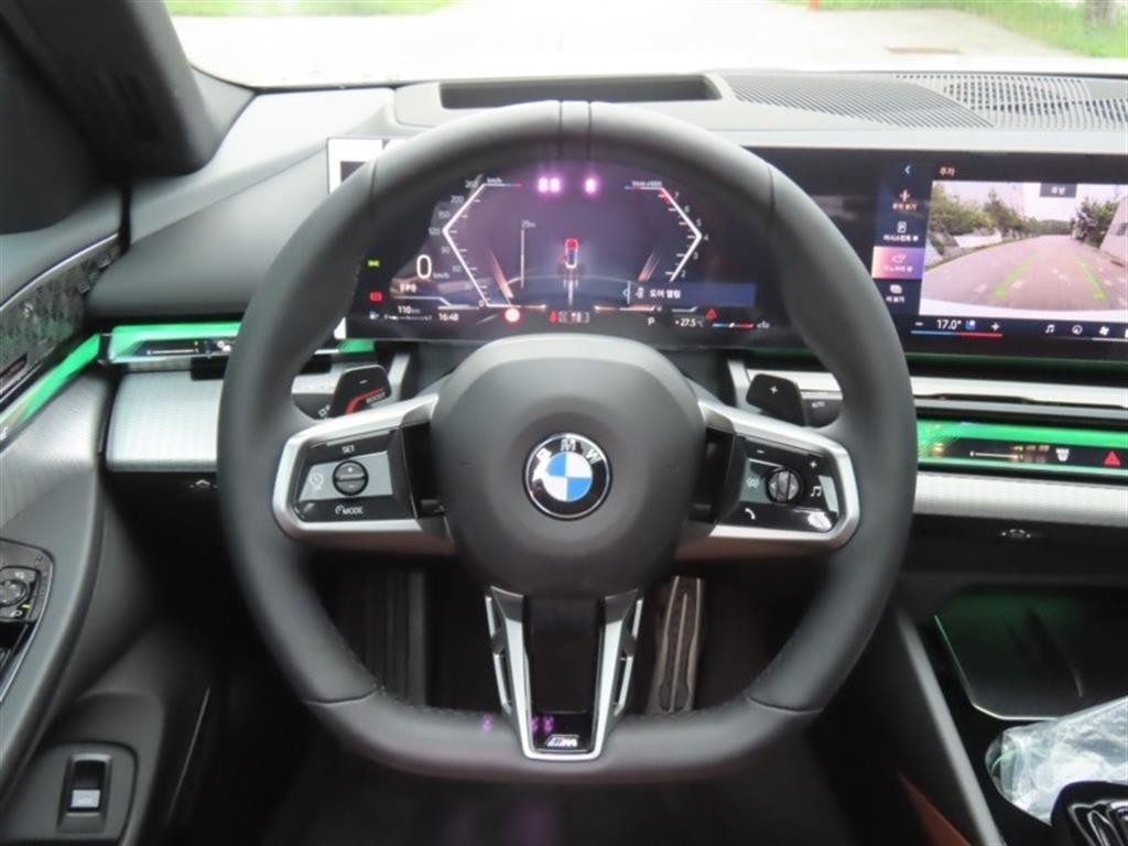 BMW 5시리즈 5시리즈 (G60) 530i xDrive M 스포츠 프로 스페셜 에디션 이미지 15