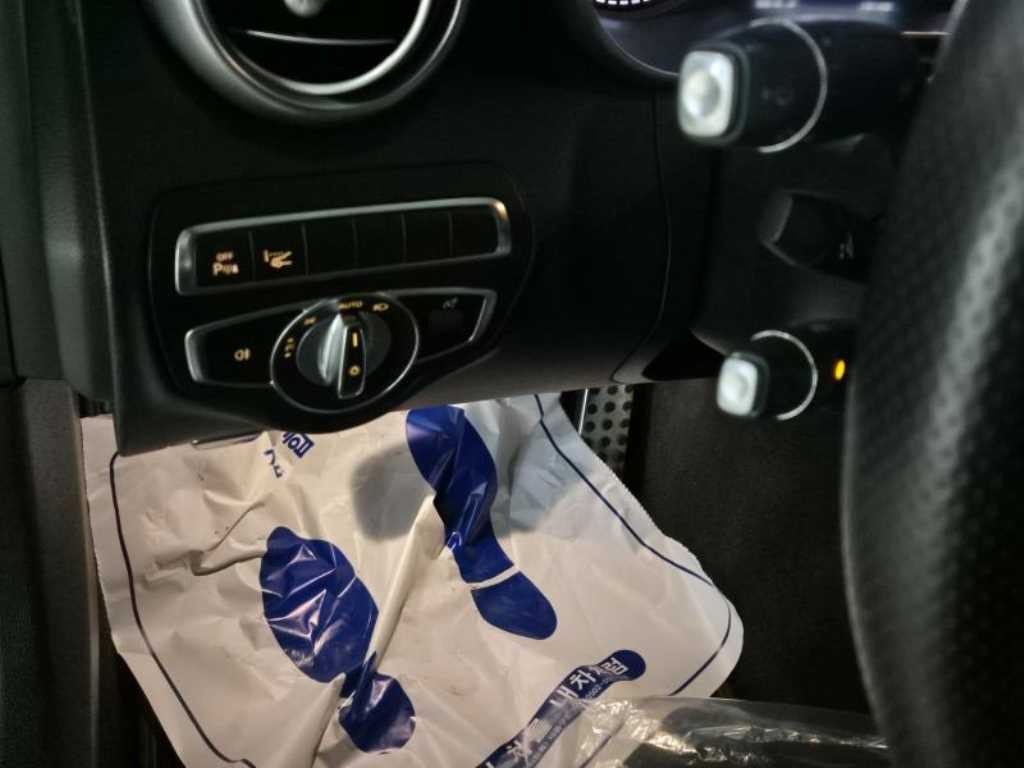 벤츠 C 클래스 C클래스 W205 C43 AMG 4MATIC 이미지 14