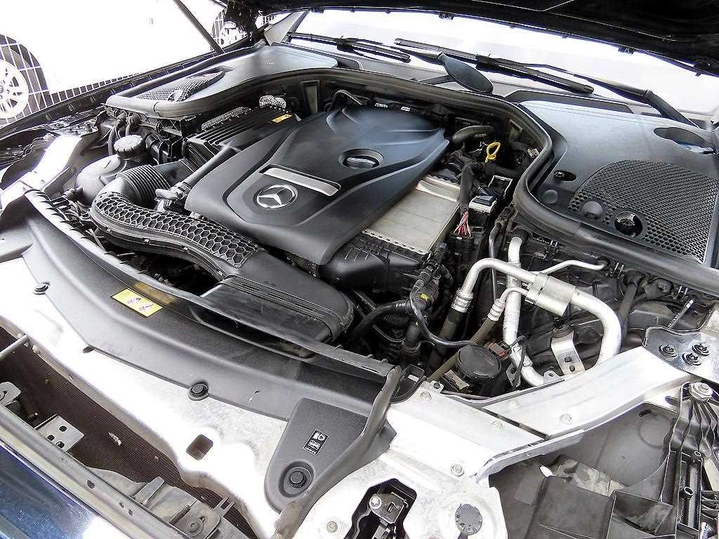벤츠 E 클래스 E-클래스 W213 E300 4MATIC 익스클루시브 이미지 19