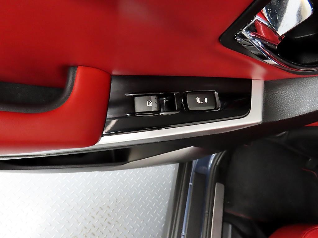 KG모빌리티(쌍용) 코란도 뉴코란도C 4WD 2.0 CVX 최고급형 이미지 12