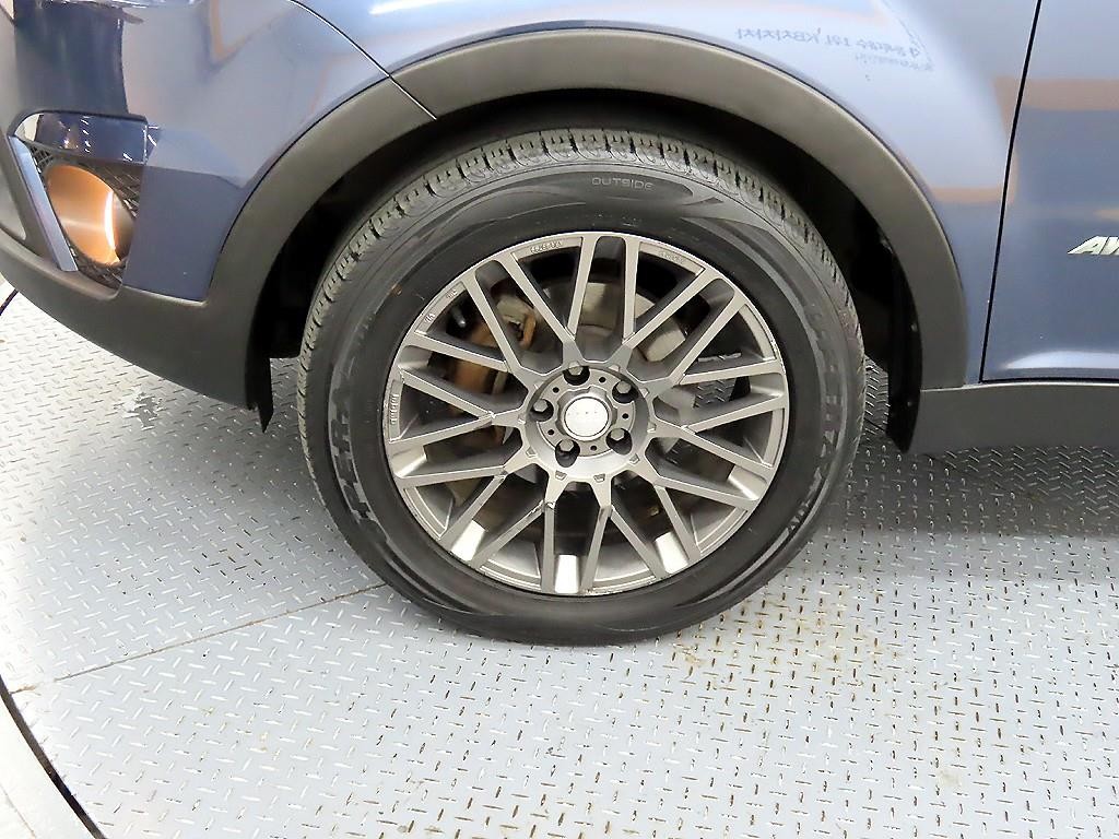 KG모빌리티(쌍용) 코란도 뉴코란도C 4WD 2.0 CVX 최고급형 이미지 20