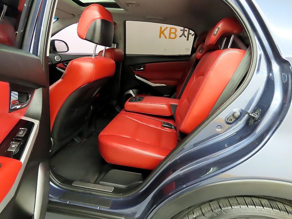 KG모빌리티(쌍용) 코란도 뉴코란도C 4WD 2.0 CVX 최고급형 이미지 6