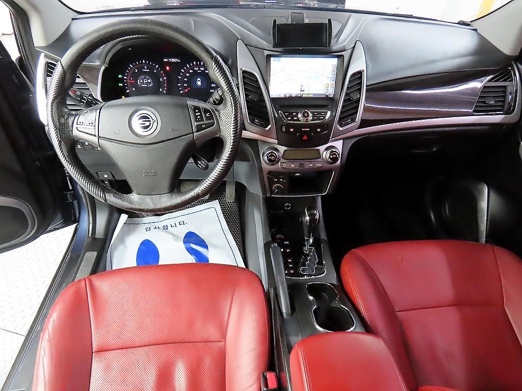 KG모빌리티(쌍용) 코란도 뉴코란도C 4WD 2.0 CVX 최고급형 이미지 7