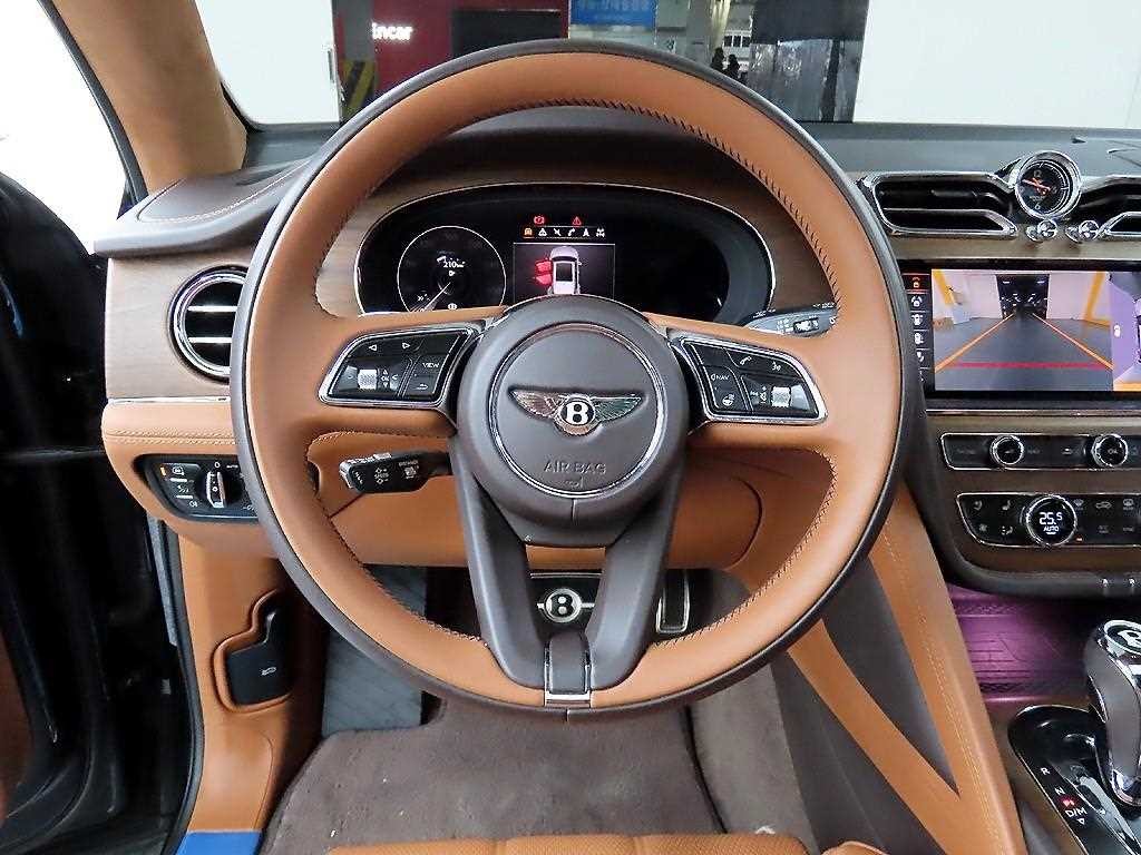 벤틀리 벤테이가 4.0 V8 이미지 9