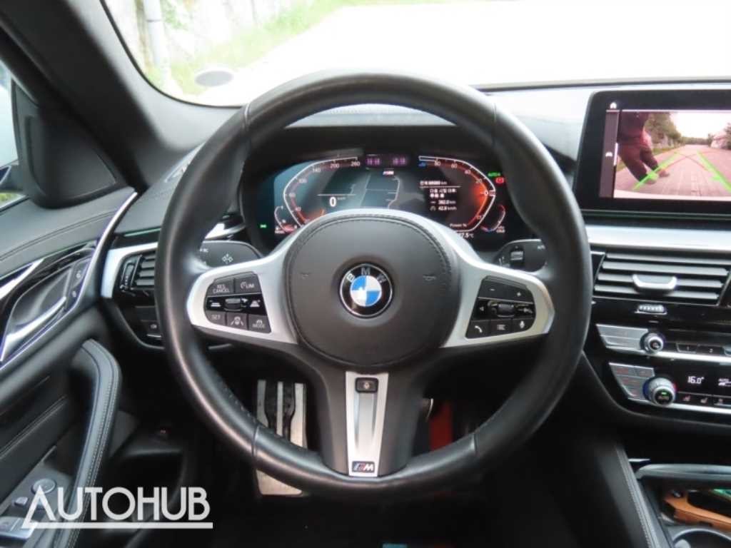 BMW 5시리즈 5시리즈 (G30) 523d M 스포츠 이미지 15