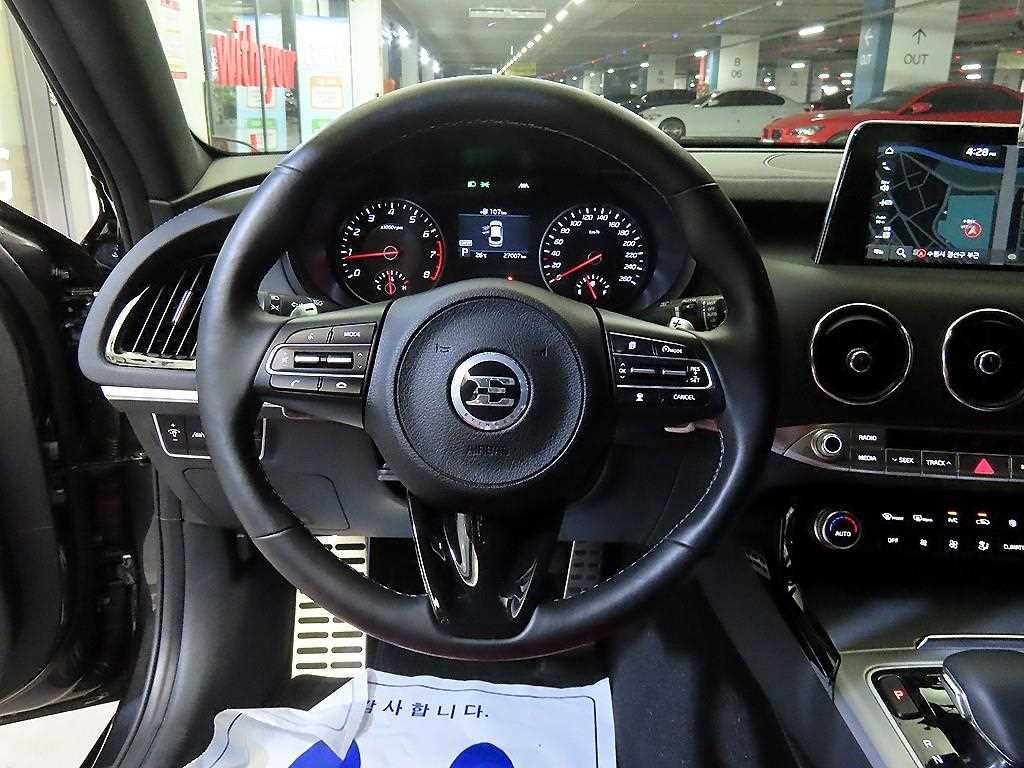 기아 스팅어 가솔린 2.0 터보 AWD 플래티넘 이미지 8