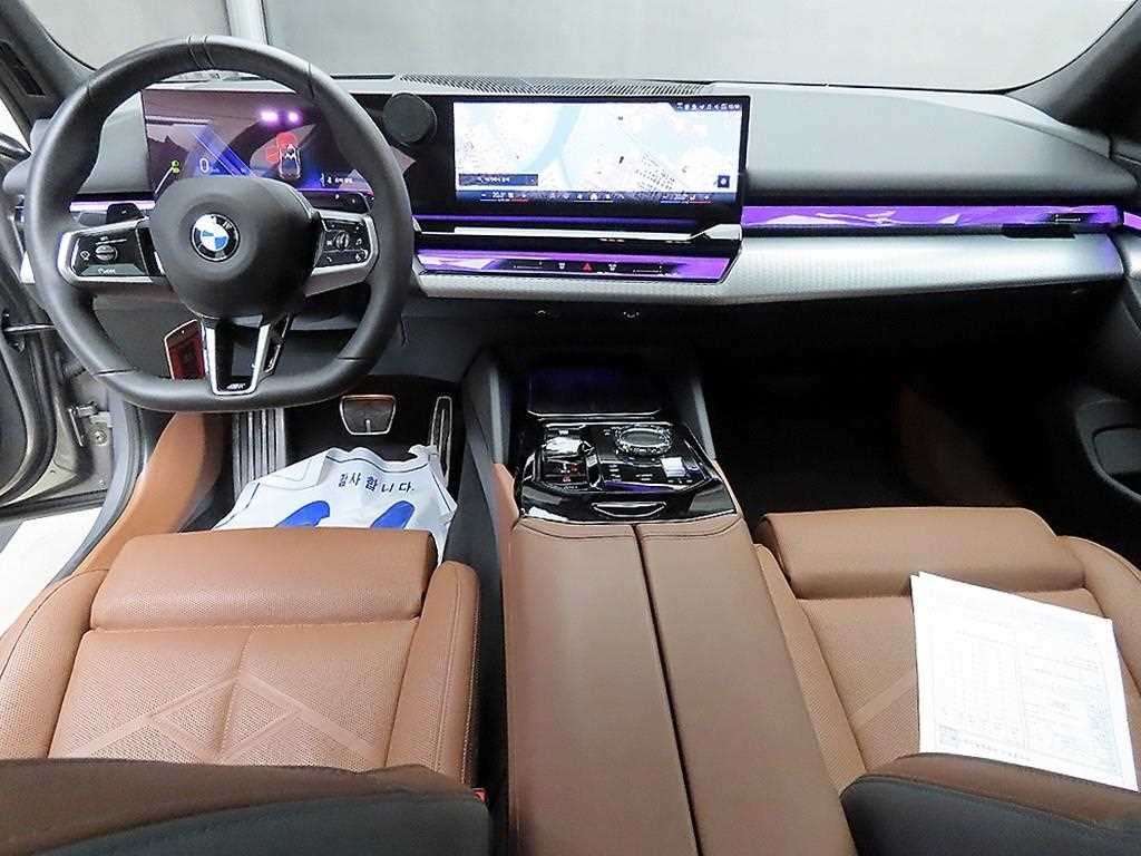 BMW 5시리즈 5시리즈 (G60) 530i xDrive M 스포츠 이미지 7