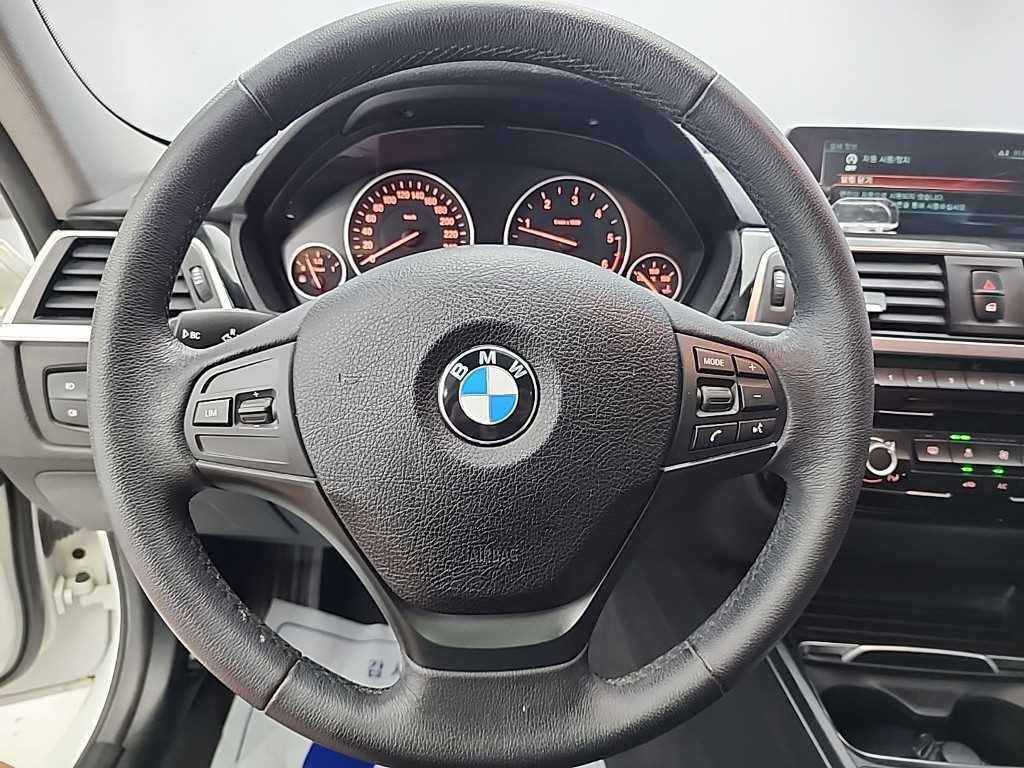 BMW 3시리즈 3시리즈 (F30) 320d ED에디션 이미지 9