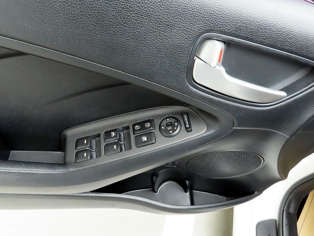 기아 K3 1.6 GDI 트렌디 이미지 11
