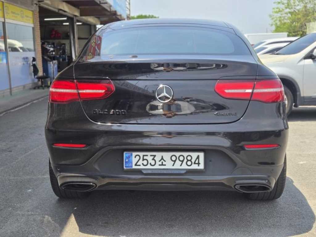 벤츠 GLC 클래스 GLC클래스 X253 GLC 300 4MATIC 쿠페 이미지 5