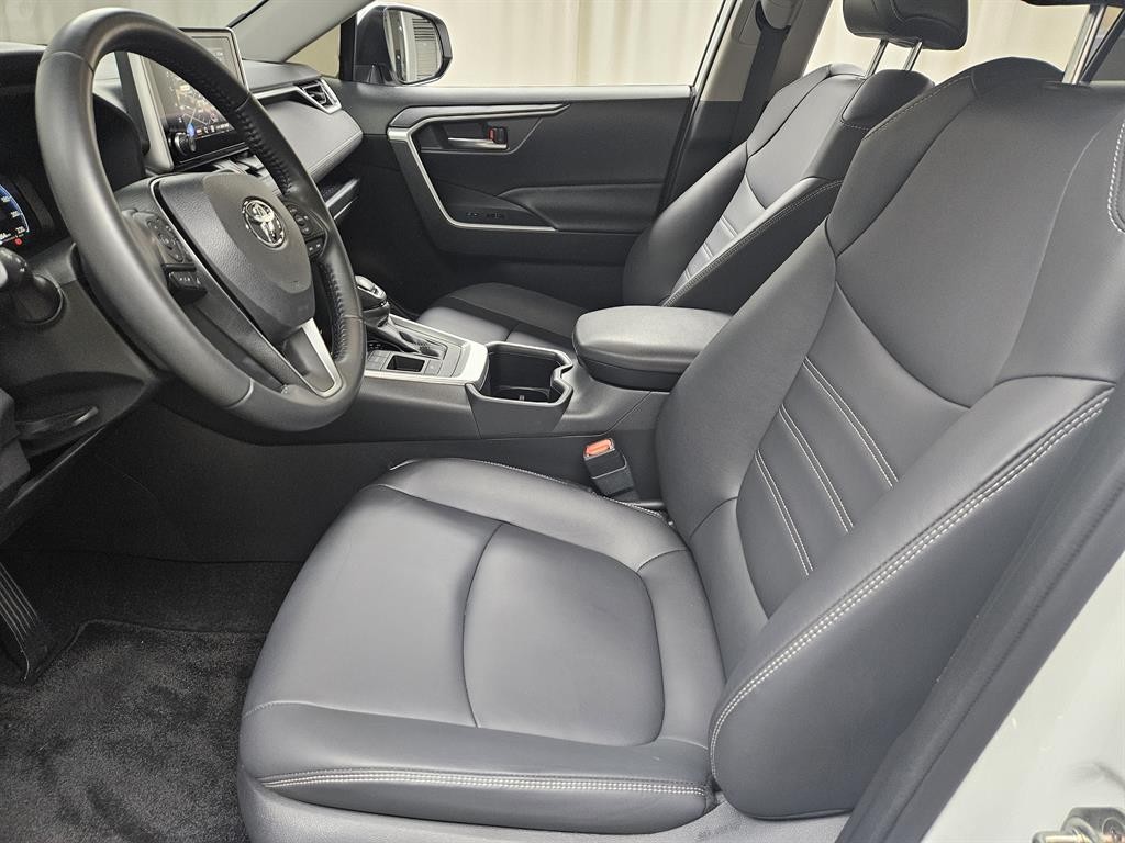 토요타 라브4 RAV4(5세대) 2.5 2WD 하이브리드 XLE 이미지 6