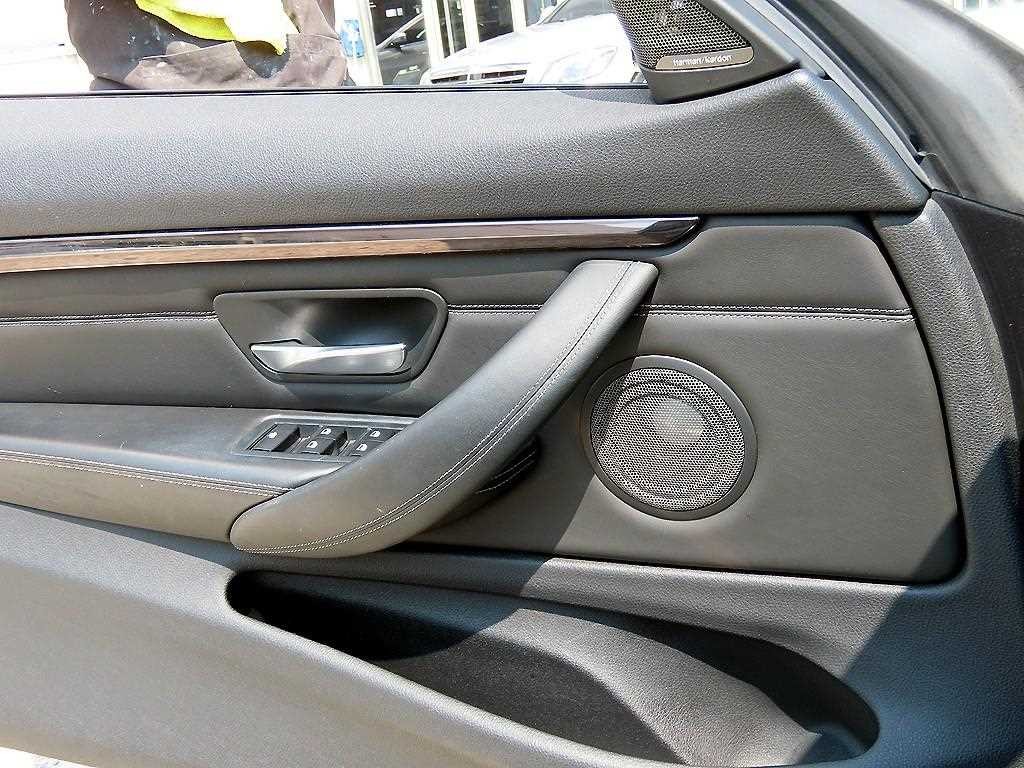 BMW 4시리즈 M4 (F82) 컨버터블 이미지 13