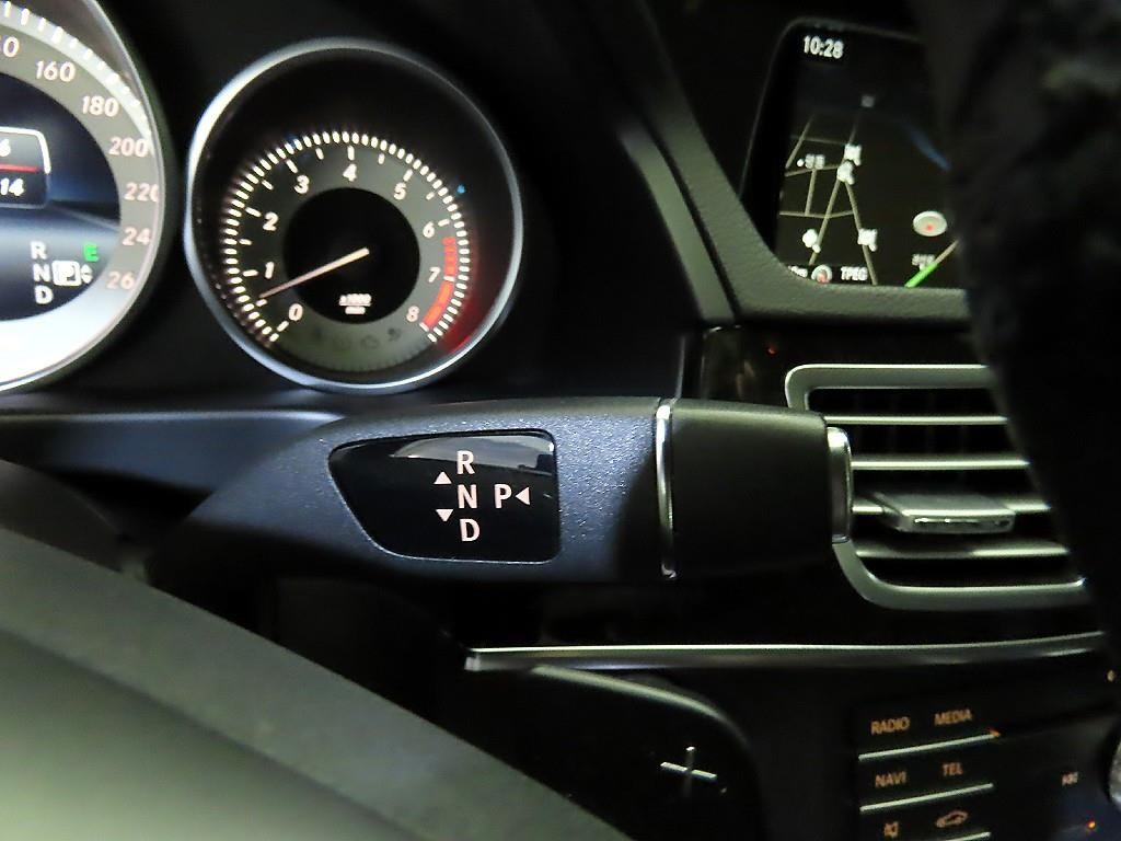 벤츠 E 클래스 E-클래스 W212 E300 아방가르드 이미지 12