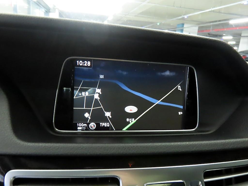 벤츠 E 클래스 E-클래스 W212 E300 아방가르드 이미지 13