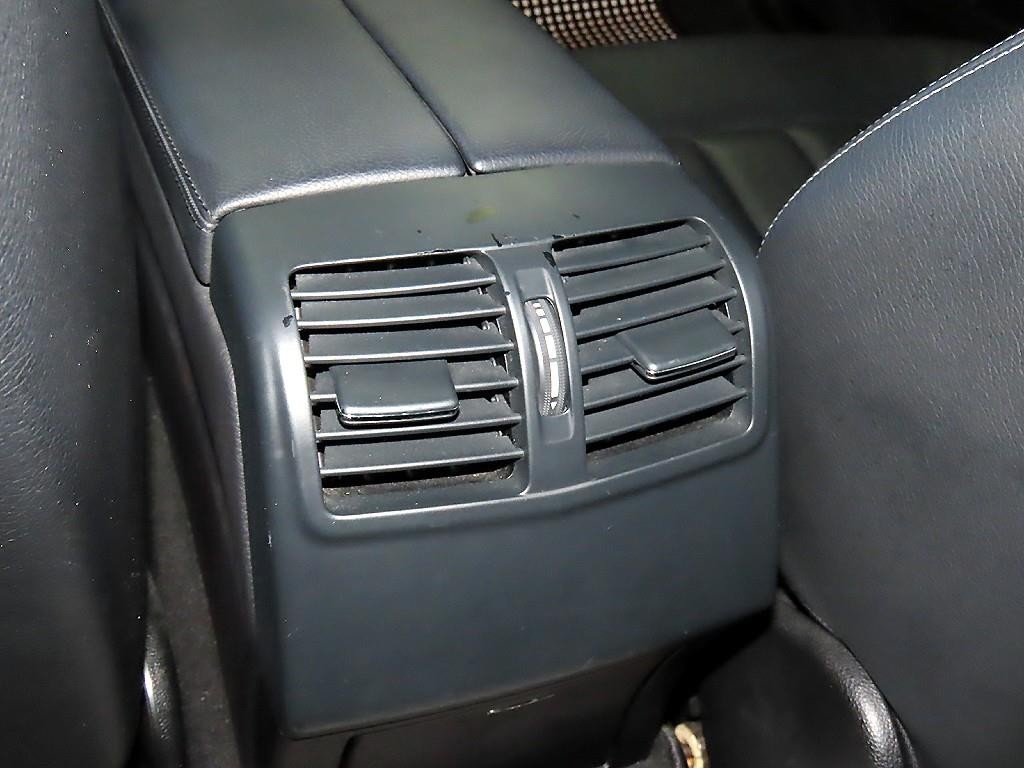 벤츠 E 클래스 E-클래스 W212 E300 아방가르드 이미지 16