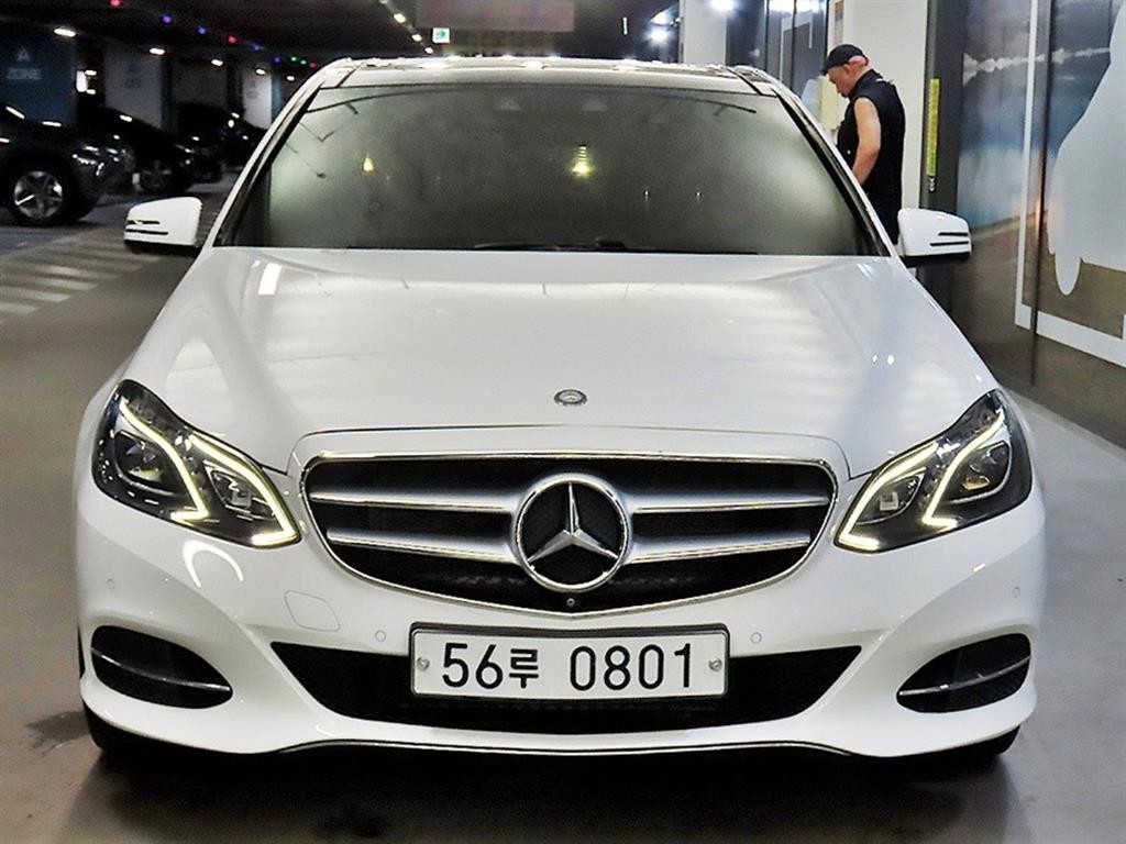 벤츠 E 클래스 E-클래스 W212 E300 아방가르드 이미지 2