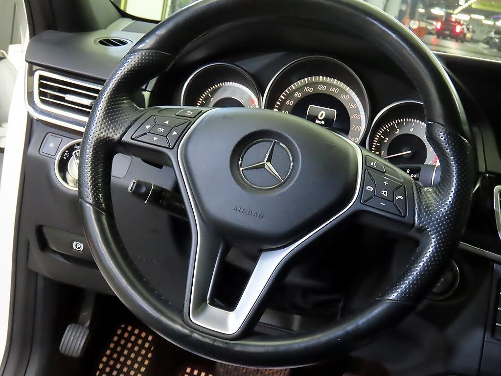 벤츠 E 클래스 E-클래스 W212 E300 아방가르드 이미지 8