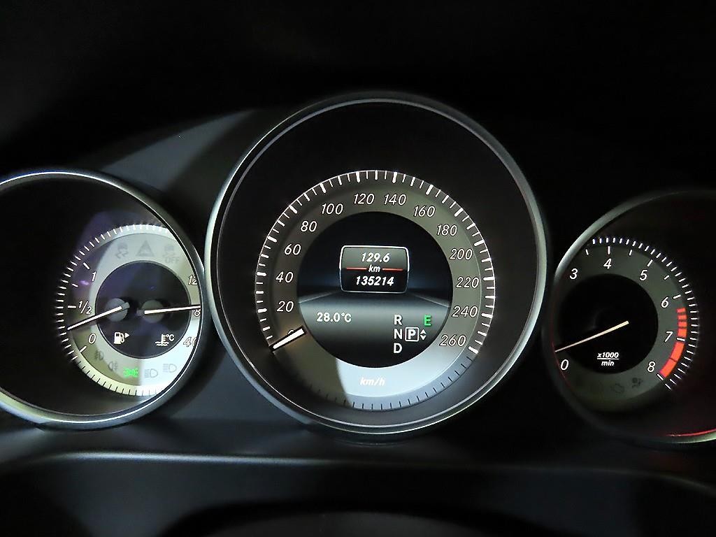 벤츠 E 클래스 E-클래스 W212 E300 아방가르드 이미지 9