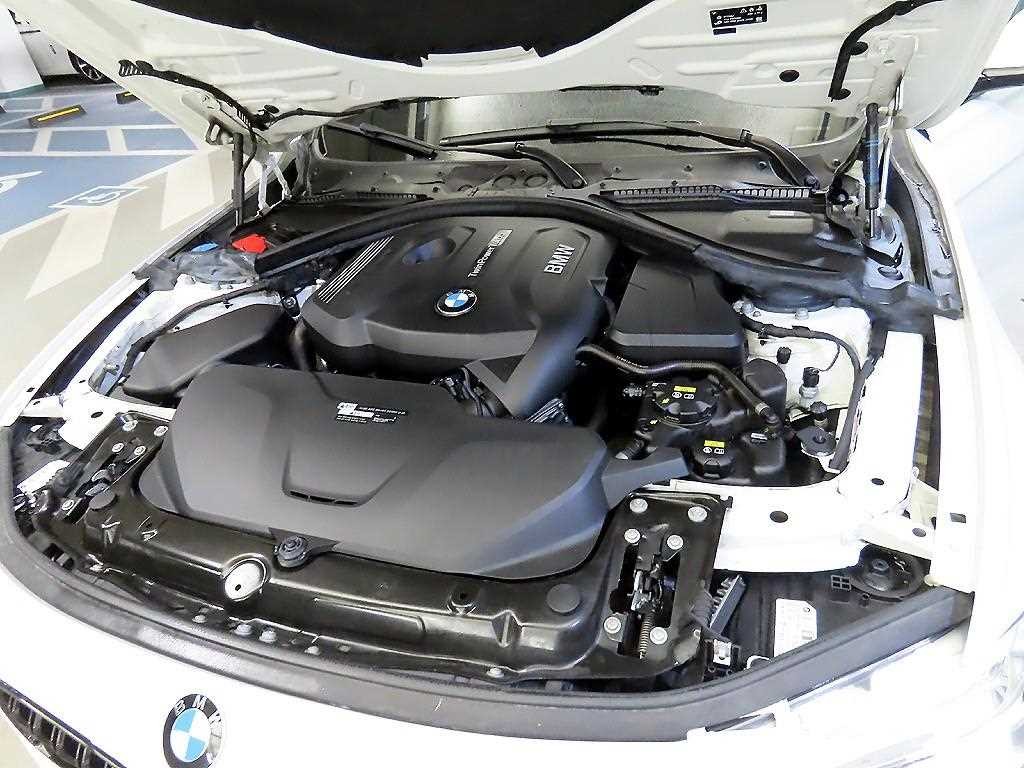 BMW 3시리즈 3시리즈 (F30) 330i M 스포츠 쉐도우 이미지 19