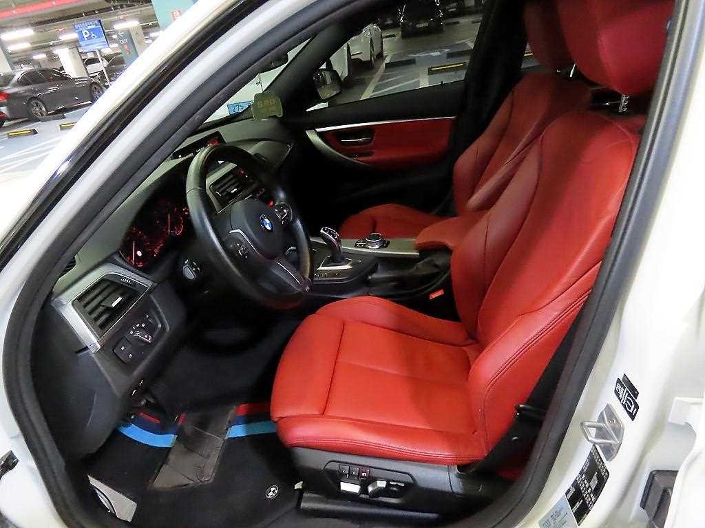 BMW 3시리즈 3시리즈 (F30) 330i M 스포츠 쉐도우 이미지 6