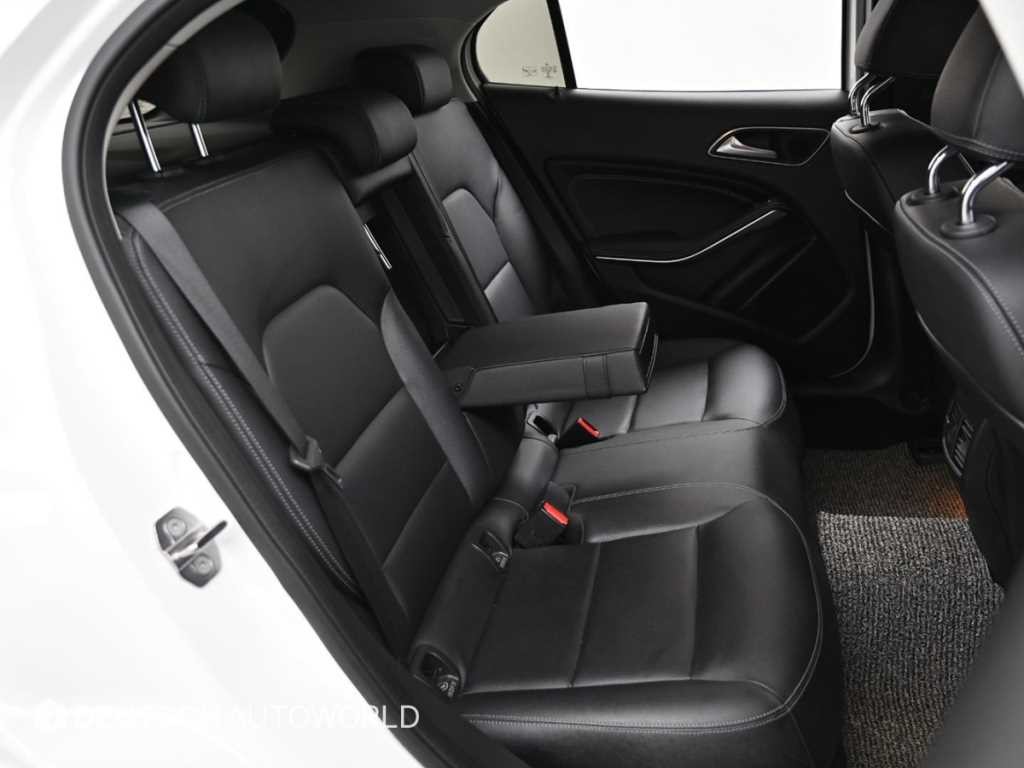 벤츠 GLA 클래스 GLA클래스 X156 GLA220 프리미엄 이미지 12