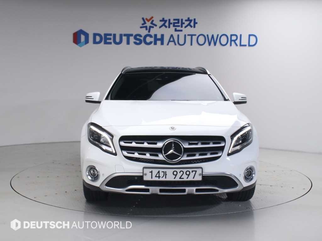 벤츠 GLA 클래스 GLA클래스 X156 GLA220 프리미엄 이미지 3