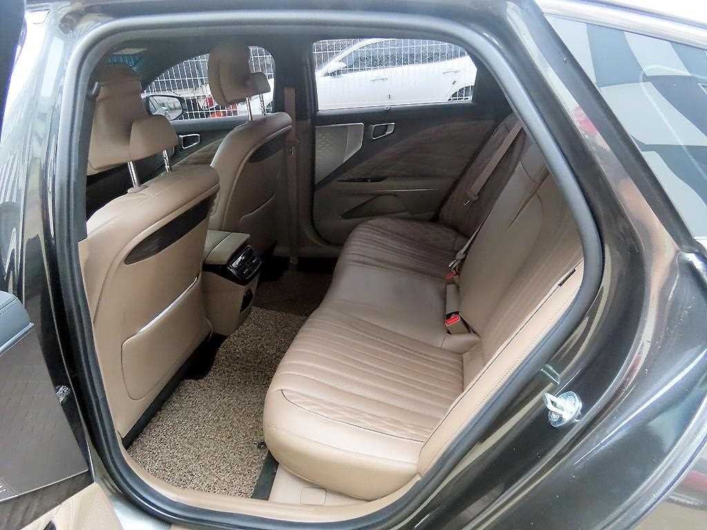 기아 K8 2.5 2WD 시그니처 이미지 6