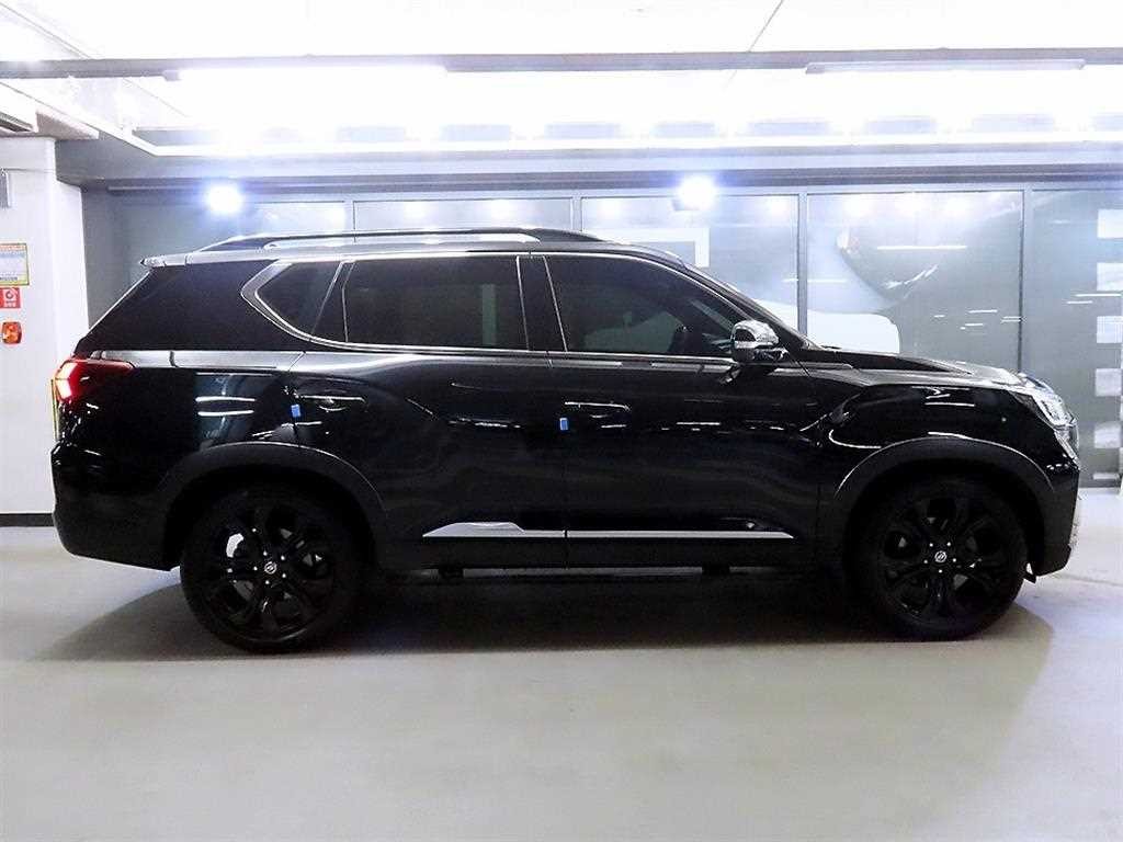 KG모빌리티(쌍용) 렉스턴 올 뉴 렉스턴 (Y450) 디젤 2.2 4WD 더 블랙 이미지 3