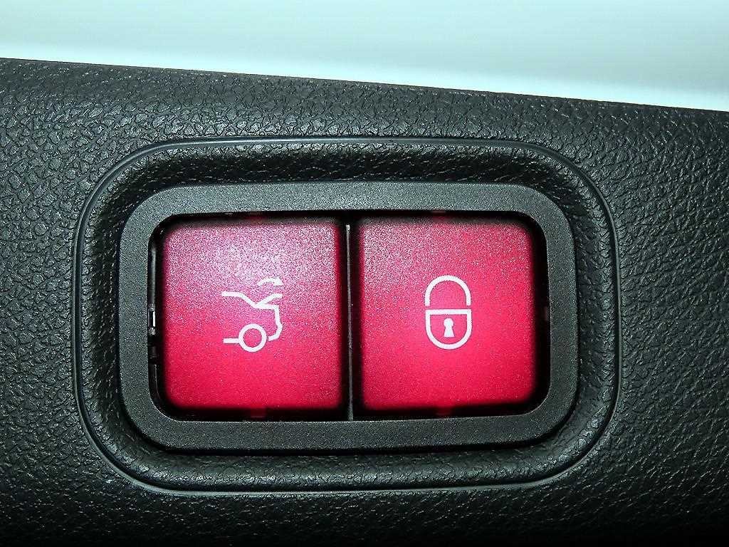벤츠 E 클래스 E-클래스 W213 E300 아방가르드 이미지 16