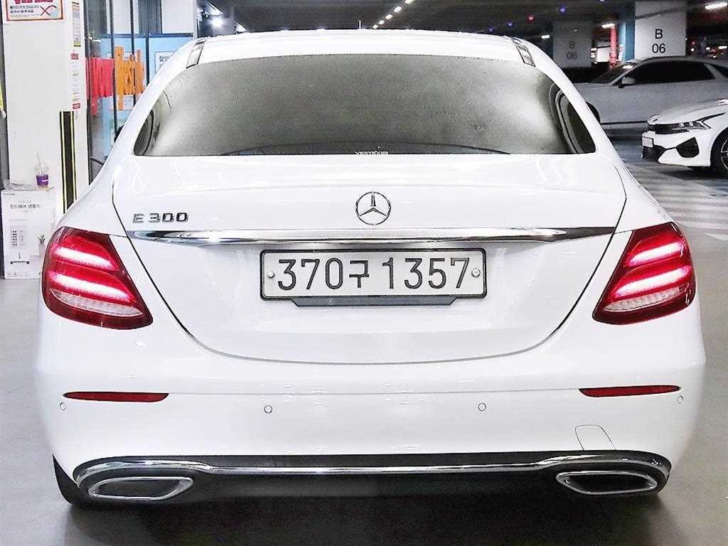 벤츠 E 클래스 E-클래스 W213 E300 아방가르드 이미지 5