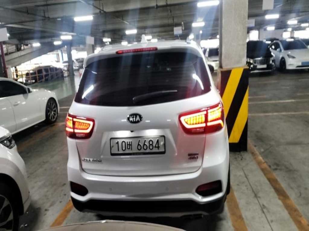 기아 쏘렌토 더 뉴 쏘렌토 디젤 2.2 4WD 넘버원 에디션 이미지 3