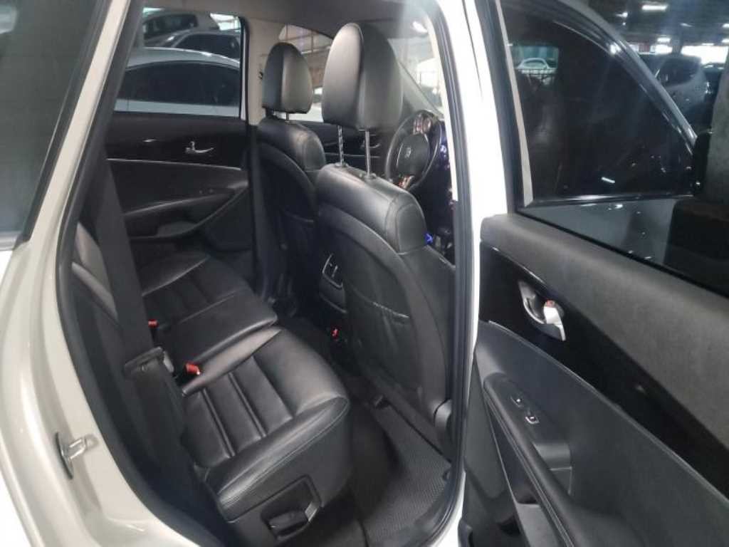 기아 쏘렌토 더 뉴 쏘렌토 디젤 2.2 4WD 넘버원 에디션 이미지 6