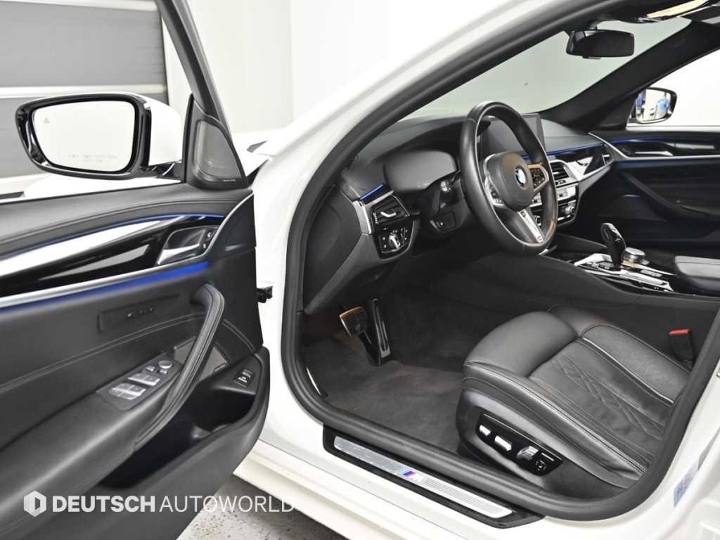 BMW 5시리즈 5시리즈 (G30) 520d M 스포츠 플러스 이미지 11