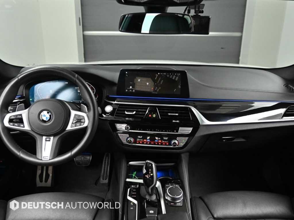 BMW 5시리즈 5시리즈 (G30) 520d M 스포츠 플러스 이미지 7