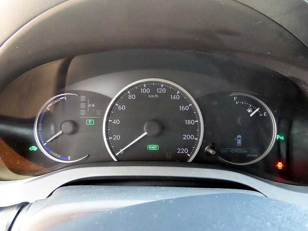 렉서스 CT 200H 컴팩트 럭셔리 이미지 9