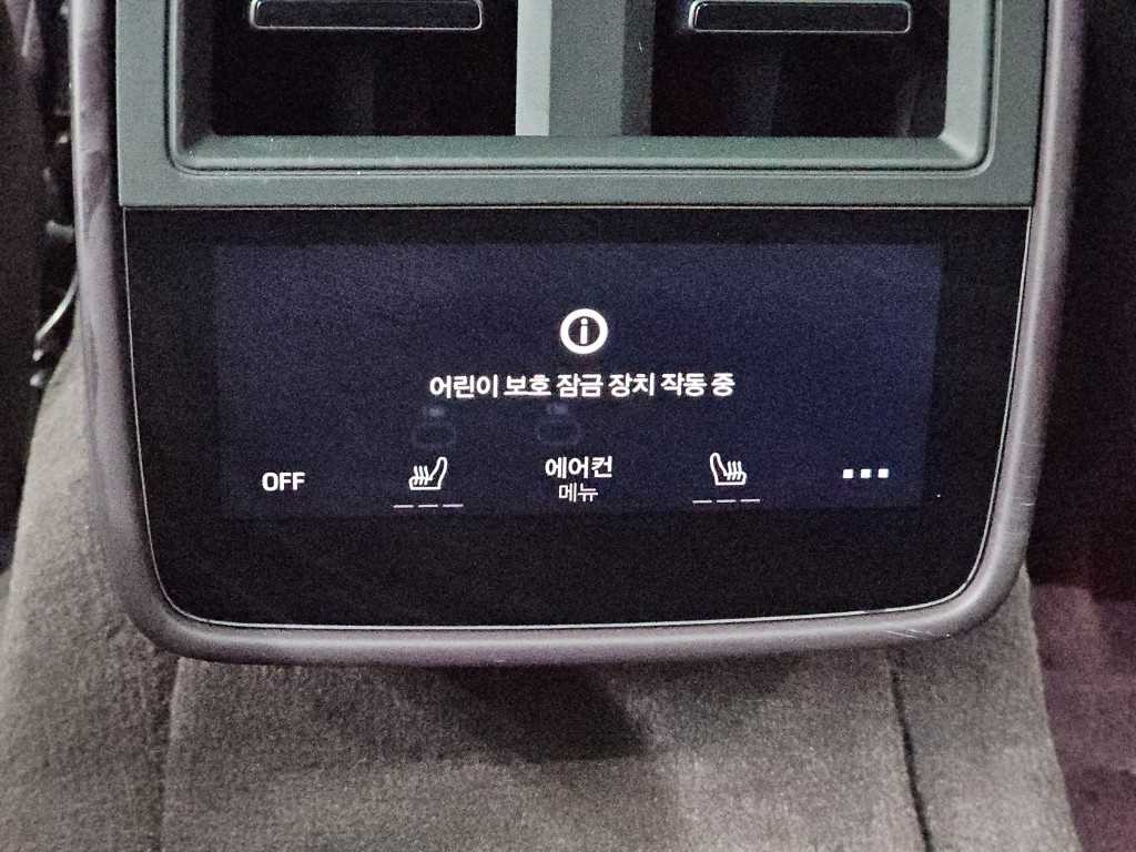 포르쉐 타이칸 터보S 이미지 13