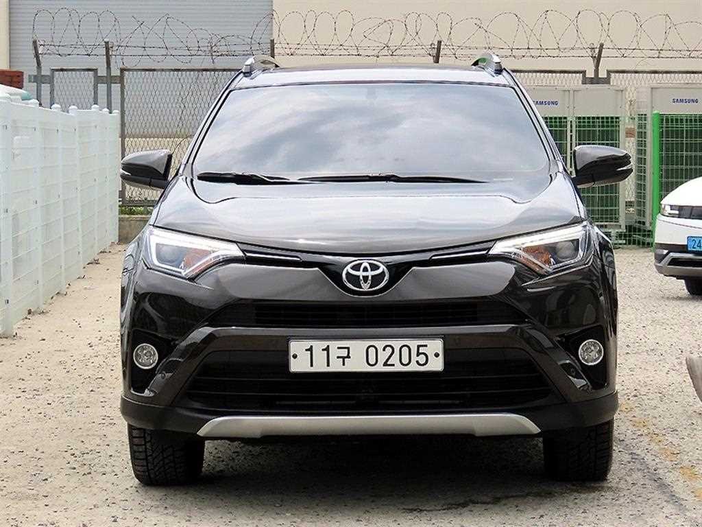 토요타 라브4 2.5 2WD 이미지 1