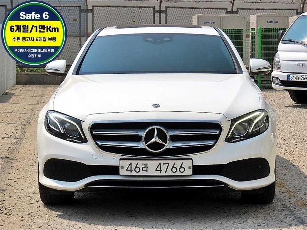 벤츠 E 클래스 E-클래스 W213 E220d 아방가르드 이미지 1